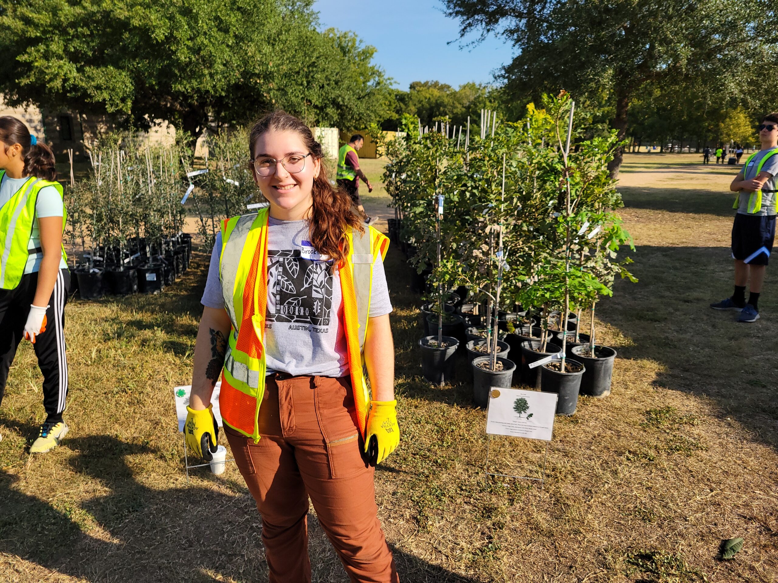 TreeFolks Ready, Set, Plant volunteer program
